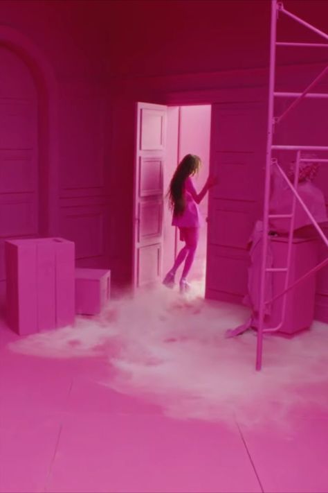 zendaya for the valentino pink pp collection Storytelling Fashion, Green Studio, Valentino Pink, Photography Composition, Color Boards, Pink Day, Zendaya Coleman, Color Wave, Composition Photography