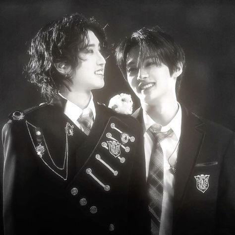 Minsung Black And White, Minsung Pictures, Minsung Pfp, Minsung Icons, Minsung Skz, Matching Wallpaper, Best Duos, Skz In Cute, The Boy Is Mine