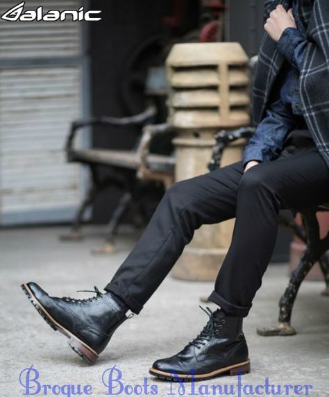 There are about tens and hundreds of different brogue shoe manufacturers / sellers / brands that speak about specializing in these shoes Wingtip Boots, Wingtip Shoes, Brogue Boots, Boating Outfit, Dapper Gentleman, Mens Attire, Sharp Dressed Man, Stylish Men, Wearing Black