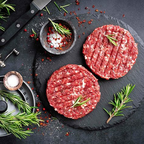 Wagyu Recipes, Cooking Burgers, Wagyu Beef Burger, Fried Toast, Mutton Meat, Wagyu Burger, Burger Meat, Minced Beef, Beef Patties