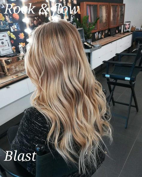 Sand balayage #balayage #decorbiekapper Sand Balayage, Hair Painting, Balayage, Blonde, Hairstyles, Long Hair Styles, Hair Styles, Hair, Beauty