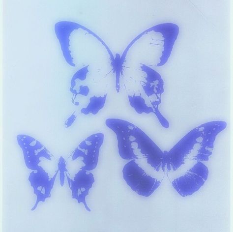 Butterfly Y2k Drawing, Butterfly Screen Print, Purple Aesthetic Prints, Butterfly Wings Aesthetic, Graphic Design Butterfly, Y2k Artwork, 2000s Butterfly, Butterfly Y2k, Aquarius Aesthetic