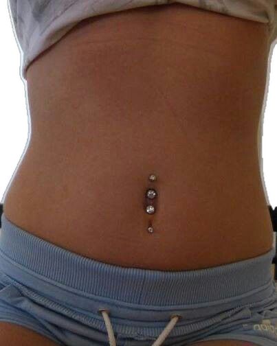 Piercings Corps, Belly Button Piercing Cute, Stomach Piercings, Spiderbite Piercings, Pretty Piercings, Bodysuit Tattoos, Character Customization, Belly Piercings, Piercings Ideas