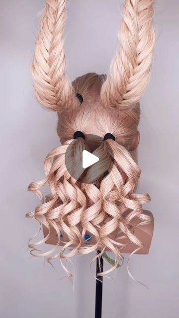 Banana Bushel Braid, Crazy Updos Creative, Halloween Updos, Easy Victorian Hairstyles, Braiding Updo, Extravagant Hairstyles, Elegant Hair Styles, Updo Hairstyles With Braids, Fishtail Updo