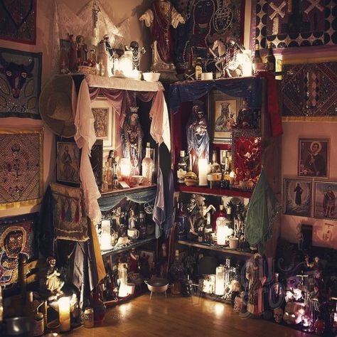 Voodoo Altar, Santa Muerte Altar, Haitian Vodou, Sacred Space Altar, Witchy Room, Witch Room, Witch Cottage, Witches Altar, Wiccan Altar