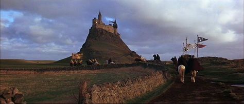 DREAMS ARE WHAT LE CINEMA IS FOR...: MACBETH 1971 Macbeth 1971, Macbeth Castle, Strange Dreams, Unorganized Idea, Lady Macbeth, Roman Polanski, Movie Lover, Cinematography, Monument Valley