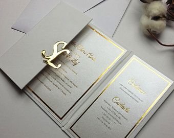 White And Gold Wedding, Unique Wedding Cards, Gold Foil Invitation, White Wedding Invitations, Luxury Invitation, Acrylic Invitations, Pocket Wedding Invitations, Foil Invitations, Gold Wedding Invitations