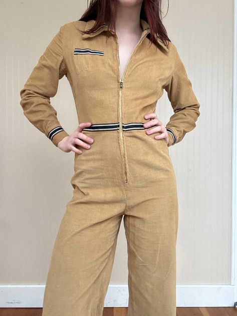 70s Khaki Brown Corduroy Long Sleeve Jumpsuit - Gem Khaki Corduroy Pants, Corduroy Pants Men, Khaki Blazer, Brown Corduroy Jacket, Corduroy Overall Dress, Corduroy Coat, Patagonia Pants, Chino Pants Men, Long Coat Women