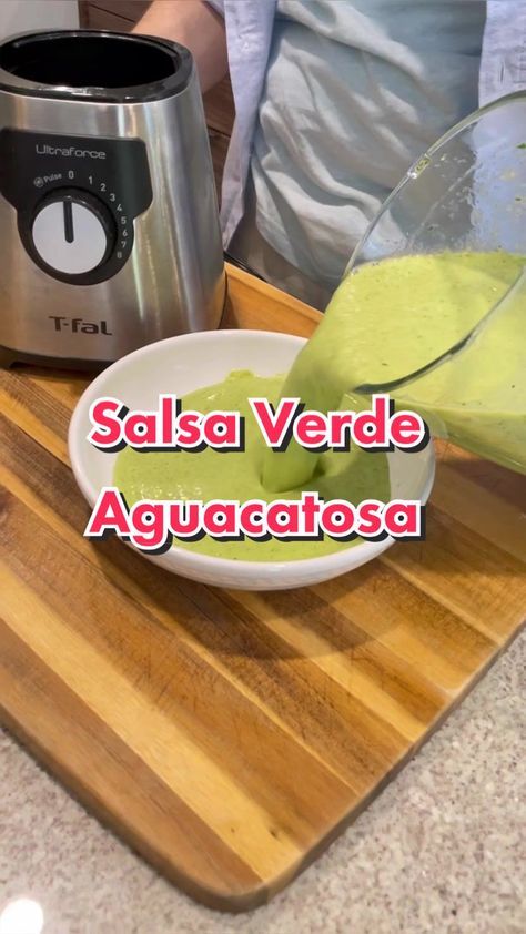 Receta de salsa verde cremosa, que parece que tiene aguacate pero no t... | 2K visualizaciones | TikTok Salsa Verde