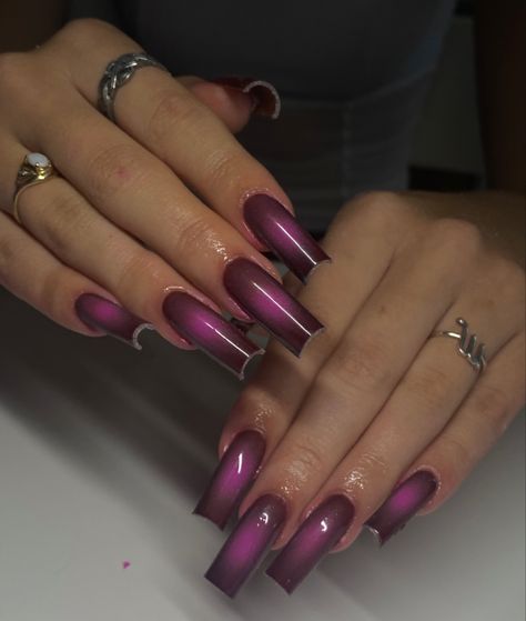 Unique Coffin Acrylic Nails, Aura Acrylic Nails Coffin, Long Acrylic Nails Chrome, Aura Color Nails, Dark Purple Square Acrylic Nails, Purple Glossy Nails, Dark Purple Square Nails, Aura Nails Acrylic Long, Purple Red Nails