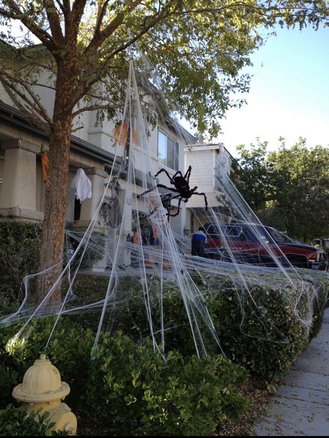 Spider Web Outdoor Decor, Spider Web Decoration Outdoor, Halloween Decorations Spiders, Spiders Webs, Halloween Camping, Outdoor Halloween Decorations, Spider Web Decoration, Halloween Decorations Outdoor, Cozy Fall Decor