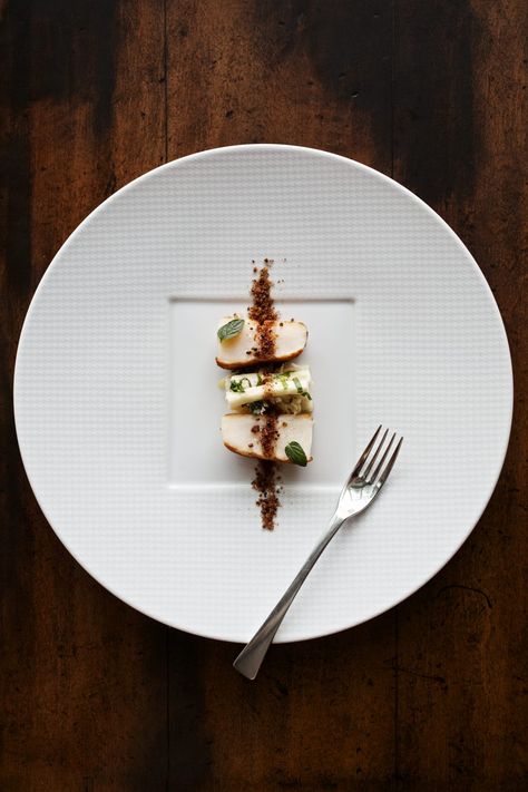 5 Food Photographers on the Art of High-End Plating - The Shutterstock Blog Fine Dine Food Photography, High End Restaurant Food, Luxury Restaurant Food Photography, Fancy Food Photography, High End Food Photography, Luxury Food Photography, Pizza Aesthetic Wallpaper, High End Food, Wallpaper Pizza