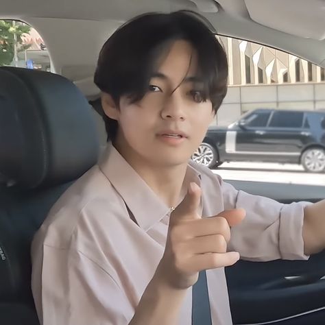 drive with V ♡︎ Bts Funny Quotes, Bts Icon, Great Love, Pink Shirt, Boys Who, Bts Taehyung, Bts Funny, Boyfriend Material, Kim Taehyung