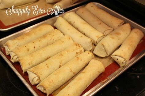 Crisp Beef Burrito Taco Time, Taco Time Crisp Meat Burrito, Crisp Meat Burrito Recipe, Torta Recipe, Hearty Snacks, Crispy Beef, Burrito Recipe, Taco Time, Food Making