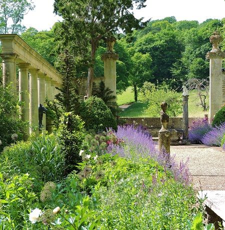 Bridal Shower Venues, Manor Garden, Hillside Landscaping, British Garden, The Cloisters, Houses Of Parliament, English Countryside, Garden Ornaments, Japanese Garden