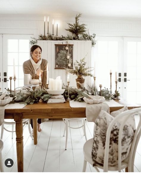 Cottage Winter, Cozy White Cottage, Restful Bedrooms, Porch Paint, Liz Marie, Liz Marie Blog, Christmas Centerpiece, Pretty Tables, White Cottage