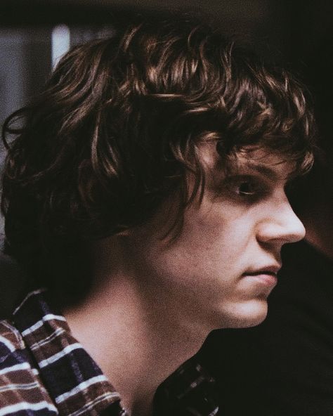 The Lazarus Effect, Surprised Face, Evan Thomas, Fav Person, Kind Person, Evan Peters, Fictional Crushes, Cute Aesthetic, Hockey Players