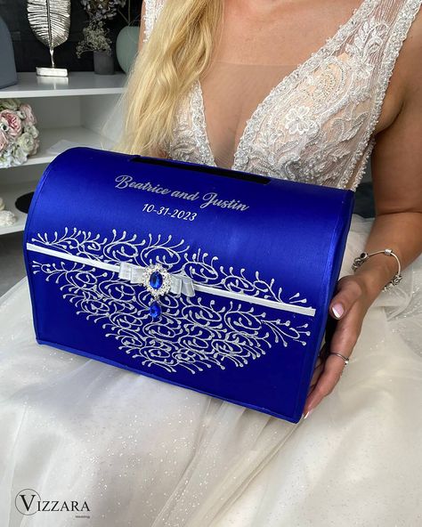 ❤️Card Boxes in different colors - https://www.etsy.com/shop/VIZZARA?ref=seller-platform-mcnav§ion_id=18180078 ❤️Wedding collections in different colors - https://www.etsy.com/shop/VIZZARA?ref=simple-shop-header-name&listing_id=589014991§ion_id=19090161 🥰Elevate your royal blue and silver wedding theme with our stunning Card Box. Crafted with attention to detail and designed to capture the essence of elegance and sophistication, this card box is the perfect addition to your special day. The car Royal Blue And Silver Wedding Cake, Royal Blue And White Quinceanera Theme, Royal Blue Wedding Theme Decorations, Royal Blue Quince Decorations, Royal Blue And Silver Quinceanera Theme, Blue And Silver Table Setting, Royal Blue Wedding Theme Centerpieces, Royal Blue And White Wedding Theme, Royal Blue And Silver Wedding Theme