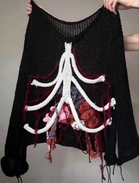 Unique Sweaters Crochet, Crochet Bone Sweater, Weird Crochet Clothes, Crochet Goth Clothes, Gore Clothes, Goth Crochet Patterns, Anatomy Clothes, Gore Fashion, Alt Crochet