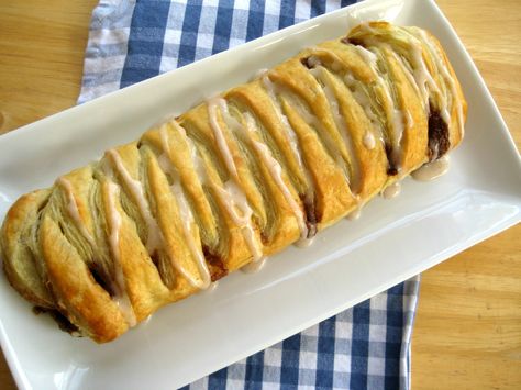 homemade cinnamon butter braid Butter Braids Recipe Easy, Butterbraid Copycat, Cinnamon Butter Braid Recipe, Butter Braids Recipe, Butter Braid, Bread Braid, Puff Pastry Braid, Apple Braid, Butter Braids