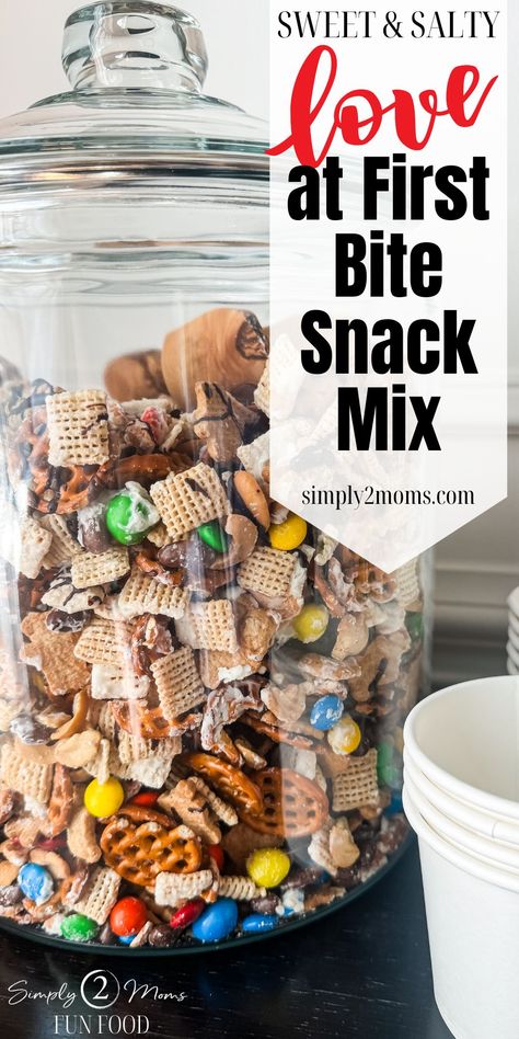 Mix Up the Fun: Irresistible Sweet & Salty Snack for Game Night Best Sweet And Salty Snacks, Sweet Party Mix, Game Night Snacks, Fall Snack Mixes, Salty Sweet Snacks, Chocolate Covered Raisins, Snack Mixes, Cereal Snacks, Game Snacks