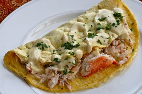 O is for: Omelette with Crab and Mock Hollandaise Sauce Crab Omelette Recipe, Crab Omelette, Hollandaise Recipe, Breakfast Omelet, Mushroom Omelette, Best Keto Breakfast, Breakfast Recipes Easy Quick, Banting Recipes, Omelets Recipe