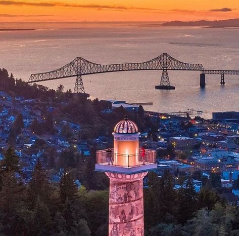 Astoria Column, Astoria Oregon, Oregon Washington, Bay Bridge, Seattle Skyline, Beautiful Pictures, Oregon, Washington, Travel