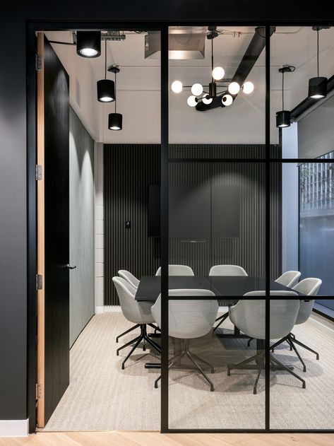 Meeting room Small Meeting Room, Black Meeting Room, Industrial Meeting Room, Glass Meeting Room, Multi Purpose Meeting Room, Meeting Room Glass Design, Informal Meeting Room, Meeting Room Design Office, Industrial Style Office