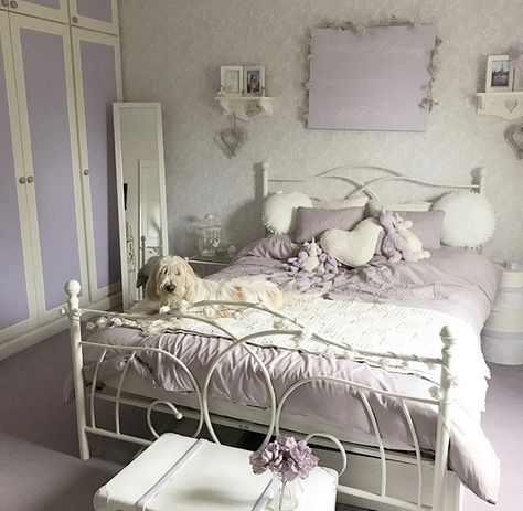 Purple Coquette Room, Pastel Purple Room, Lavender Room Aesthetic, Hazy Lilac Bedroom, Twin Beds Coquette, Light Purple Room, Lavender Coquette, Big Coquette Bedroom, Lavender Room