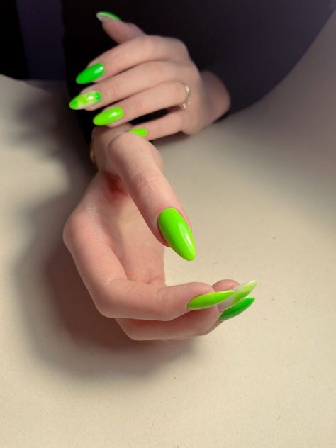 Green Fall Nail 2023 16 Ideas: Embrace Nature's Colors in Your Nail Art - women-club.online Nail Ideas For 2023, Nail 2023, Long Almond Nails, Neon Green Nails, Fall Nail Ideas, Hard Gel Nails, May Nails, Green Nail Designs, Orange And Gold