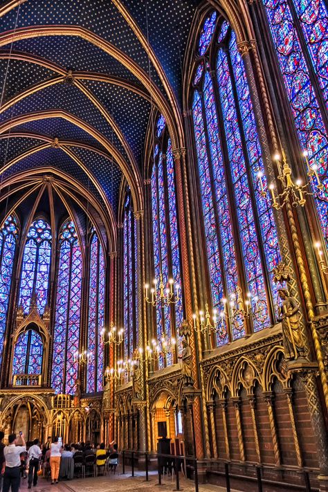 Sainte Chapelle Paris, Gothic Cathedrals, Cathedral Architecture, Cathedral Church, Church Architecture, Church Building, Paris City, Gothic Architecture, Place Of Worship