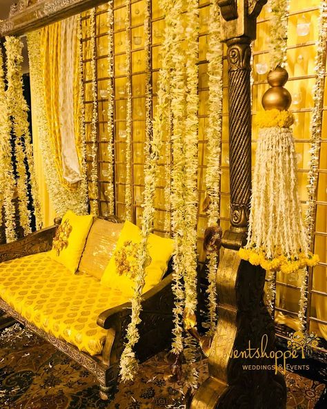 Such a pretty yellow jhoola surrounded with fresh florals . . Decor @eventshoppe Originally Featured on @weddecor.in . . . Follow us for more decor inspiration for your dream wedding.First premium page for all your decor fantasies. Tag us @weddecor.in to get featured. Email your original work at weddecorindia@gmail.com #weddecor #yellowjhoola # #intimateweddings #haldidecor #mehndidecor #fun #calmingdecor #beautifuldecor #weddinginspiration #weddingdecor #indianweddings #weddings #inspira Mehndi Decor, Pretty Yellow, Big Fat Indian Wedding, South Asian Wedding, Intimate Weddings, Flower Making, Beautiful Decor, Original Work, Luxury Wedding