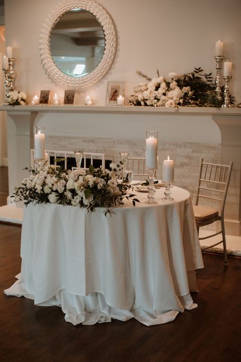 Half Circle Sweetheart Table Wedding, Minimalist Wedding Sweetheart Table, Pillar Candles Sweetheart Table, Black Sweetheart Table Wedding, White Roses Sweetheart Table, Half Moon Sweetheart Table Wedding, Round Sweetheart Table, Sweetheart Table Wedding Simple, Sweetheart Table Wedding Elegant