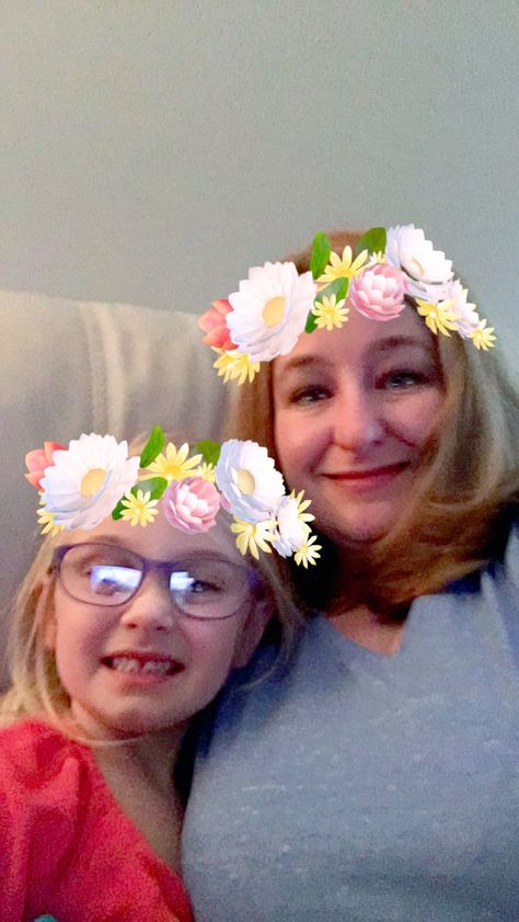 Fun with Snapchat Facebook Mom Posts, Mom Contact Picture, Face Book Mom Selfies, Facebook Mom Picture, How To Let Your Parents Get Snapchat, How To Get Your Mom To Let You Have Snapchat, Facebook Mum Selfie, Facebook Mom, Fake Insta