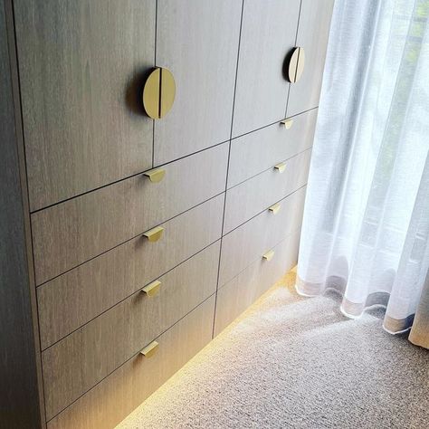 Johanna Hay on Instagram: "Wardrobe details | Balwyn. #walkinrobe #wardrobe #builtinwardrobe #wardrobedesign #interiordesign #polytec #polyteccoastaloak" Walk In Robe, Walk In Wardrobe, Wardrobe Design, Built In Wardrobe, Shoe Closet, Bedroom, Wardrobe, Interior Design, Outdoor Decor