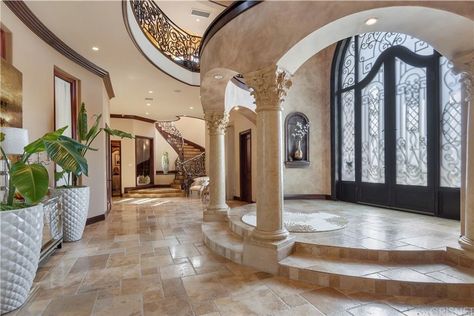 Mediterranean Mansion Interior Luxury, Luxury Mediterranean Interior, Mediterranean Mansion Interior, Mediterranean Mansion Exterior, Mediterranean House Interior Design, Modern Mediterranean Architecture, Sofa Kitchen, Wallpaper House Design, Mediterranean Mansion