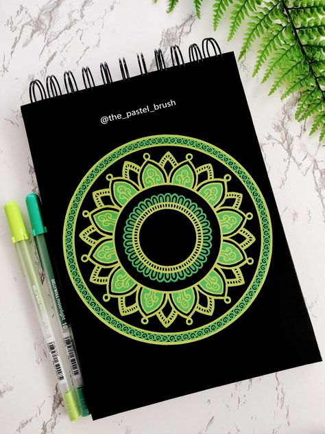 Green gellyroll mandala art, colourful mandala on black paper Moonlight Pens Art, Gellyroll Pen Art, Green Mandala Art, Pen Art Doodle, Drawing Mandalas, Gel Pen Art, Small Mandala, Black Sketch, Painting Mandala