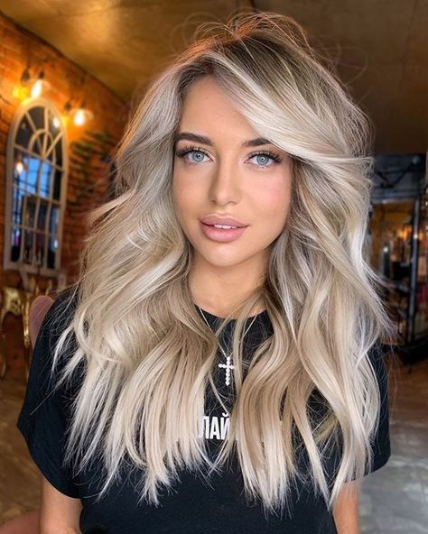 2024 Blonde Hair Trends Medium Length, Blonde Hair Trends 2024, Layers Bangs, Blonde Hair Extensions, Cool Blonde Hair, Spring Hair Color, Ash Blonde Hair, Blonde Hair Inspiration, Blonde Hair Looks