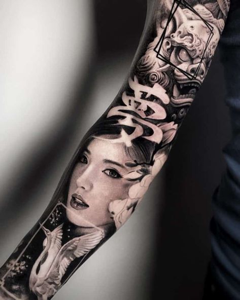 Beautiful Girl Tattoo Japanese Geisha Tattoo, Japanese Warrior Tattoo, Portrait Tattoo Sleeve, New Tattoo Styles, Samurai Tattoo Sleeve, Female Warrior Tattoo, Geisha Tattoo Design, Samurai Tattoo Design, Realistic Tattoo Sleeve