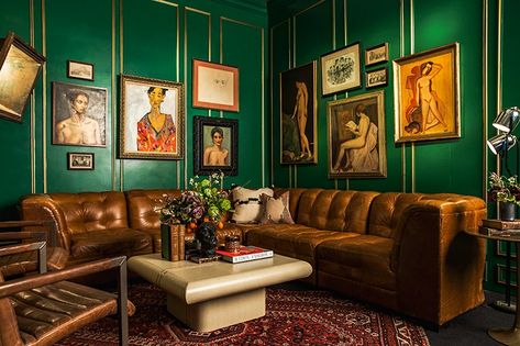 Emerald And Gold Interior, Emerald Green Restaurant Interior, Green Wall Leather Sofa, Art Deco Emerald Green Interior, Emerald Green Wallpaper Home, Modern Family Room Design, Rural Virginia, Ken Fulk, Modern Family Rooms