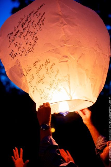 Wedding Lanterns Release, Sky Lanterns Wedding, Wishing Lanterns, Outdoor Beach Wedding, Wish Lanterns, Manifest Board, Elopement Photoshoot, Floating Lanterns, Close Family