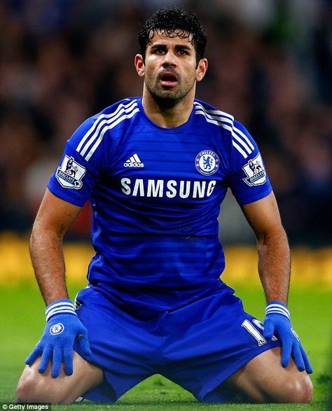 Chelsea striker Diego Costa ( Daily Mail 31/01/15 ). Diego Costa Chelsea, Diego Costa, Soccer Pictures, Chelsea Fc, Daily Mail, Getty Images, Brain, Chelsea, Sports Jersey