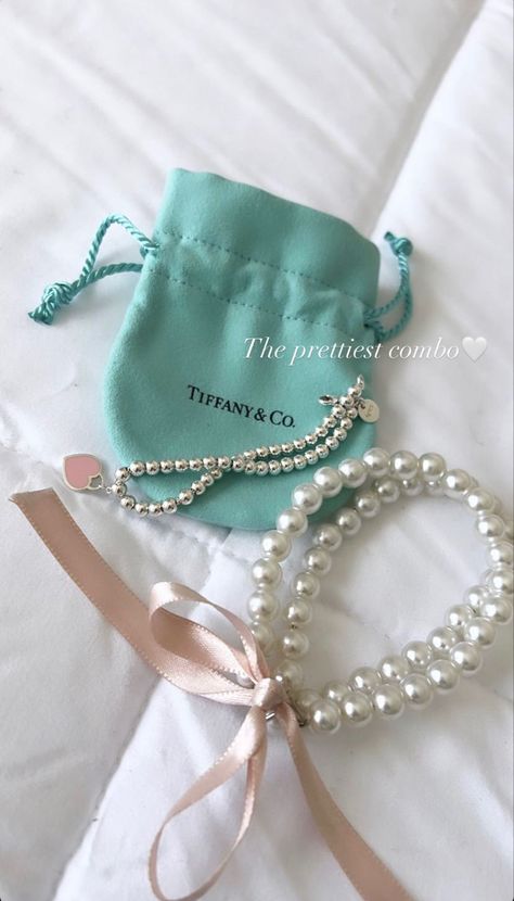 Tiffany And Co Pearl Bracelet, Tiffany’s Aesthetic, Tiffany And Co Bracelets, Tiffany Bracelet Aesthetic, Tiffany And Co Aesthetic, Tiffany Aesthetic, Coquette Spring, Tiffany Pearls, Tiffany Bracelet