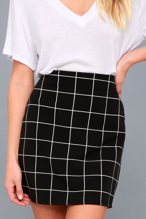 Mini Black Skirt, Office Shirt, White Grid, Patterned Skirt, White Office, Grid Print, Print Mini Skirt, The Office Shirts, Closet Fashion