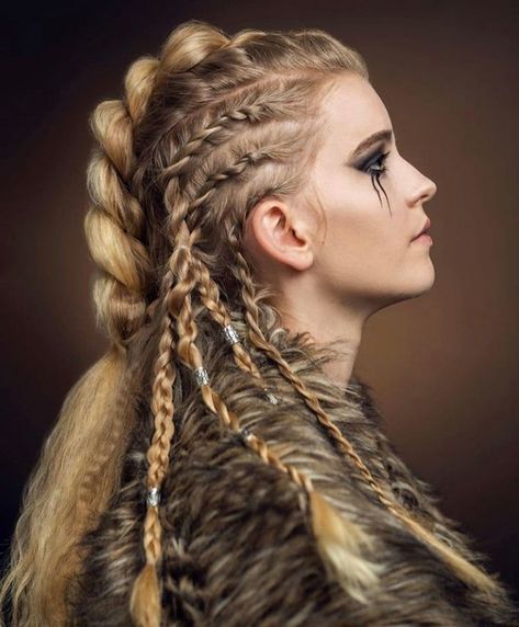 Modern Valkyries | Vikings on Instagram: “🔥Tag your friend that can do her hair like this⠀ ⠀ ❤️‍🔥Follow us @modern_valkyries for more🍻⠀ ❤️‍🔥 Tag #modernvalkyries to have a chance to…” Viking Hairstyle, Viking Makeup, Braided Mohawk Hairstyles, Celtic Hair, Viking Braids, Wedding Braids, Mohawk Braid, Viking Costume, Viking Hair