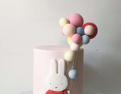 Miffy Party Decoration, Miffy Party Ideas, Miffy Birthday Party Decoration, Miffy Birthday Cake, Miffy Birthday Party, Coquette Bday, Miffy Birthday, Miffy Party, Miffy Cake