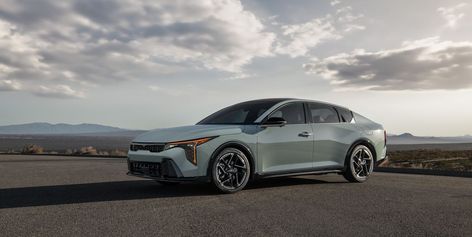 2025 Kia K4 Is Bigger Than the Forte but Loses the Stick Connected Car, Mini Cooper S, Car Prices, Heavy Truck, Car Shop, Four Corners, Car Review, Apple Car Play, Toyota Celica