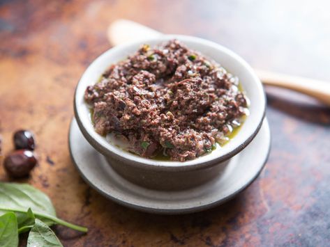 A Tale of Two Tapenades (and How to Make Them) Black Olive Tapenade, Olive Tapenade Recipe, Anchovy Recipes, Tapenade Recipe, Olive Spread, Olive Tapenade, Thanksgiving Appetizers, Serious Eats, Tapenade