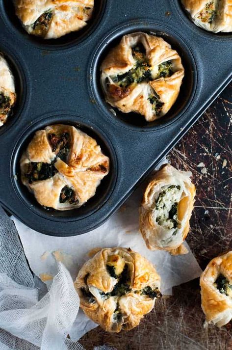 Cooked Ricotta and Spinach Puff Pastry Bites in muffin tray Ricotta Puffs, Spinach Puffs, Muffin Pan Recipes, Spinach Puff Pastry, Pastry Bites, Spinach Puff, Cheese Puff Pastry, Cheese Spinach, Bruschetta Ingredients