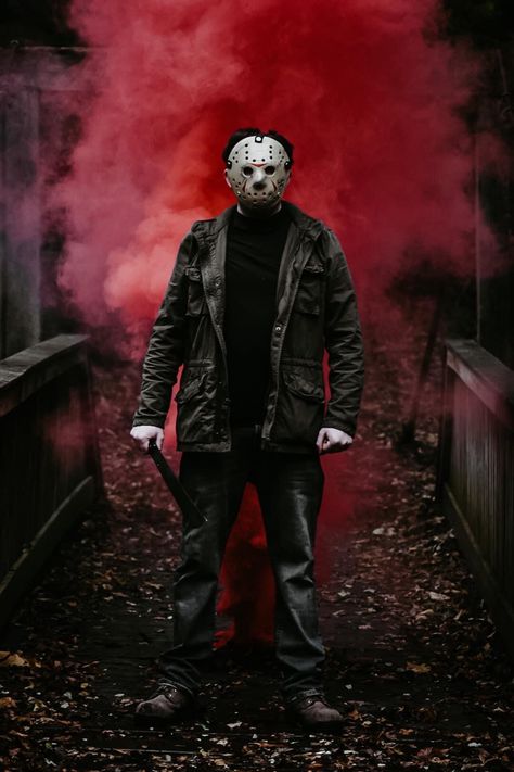 Men Halloween Photoshoot, Jason Halloween Photoshoot, Micheal Myers Photo Shoot, Halloween Photoshoot Poses, Freddy Krueger Photoshoot, Jason Voorhees Photoshoot, Michael Myers Photoshoot, Horror Movie Photoshoot, Jason Vorhees Costume